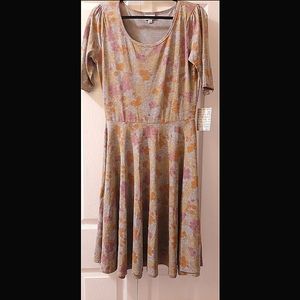 Lularoe Nicole NWT large floral